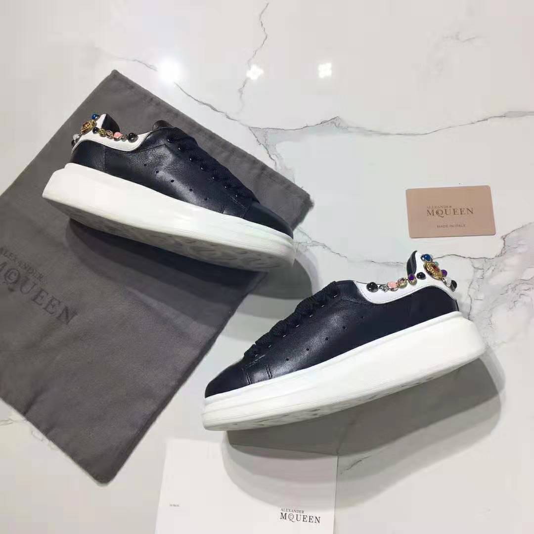 Alexander Mcqueen Men Oversized Sneaker Black Calf Leather Lace-Up Sneaker 2 Alexander Mcqueen Men Oversized Sneaker Black Calf Leather Lace-Up Sneaker - Image 2