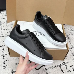 Alexander Mcqueen Unisex Oversized Sneaker Black Smooth Calf Leather Lace-Up Sneaker