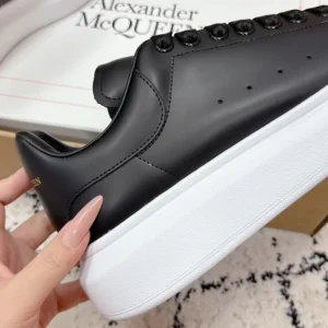 Alexander Mcqueen Unisex Oversized Sneaker Black Smooth Calf Leather Lace-Up Sneaker