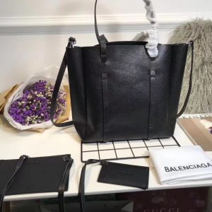 Balenciaga everyday tote online m