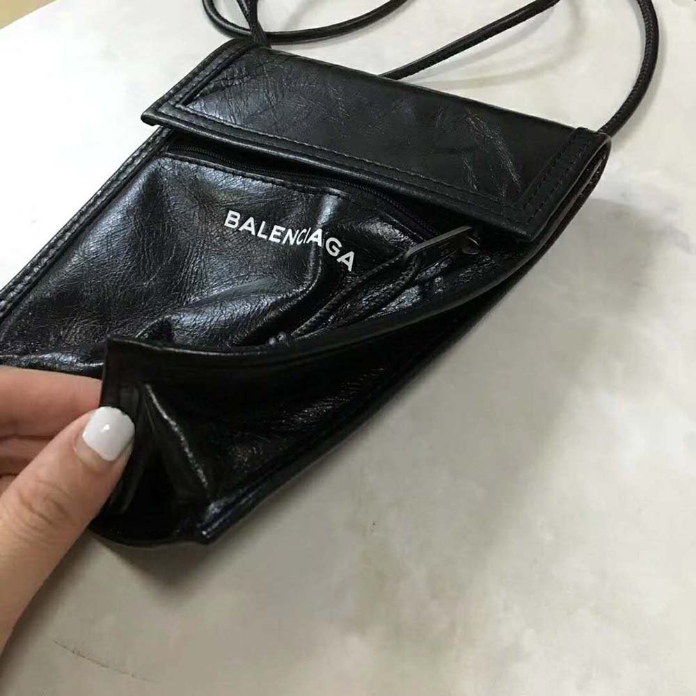 Balenciaga Men Explorer Pouch Strap in Leather-Black