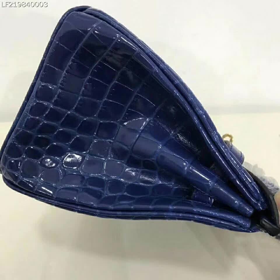Hermes Birkin 30 Bag in Alligator Leather with Gold Hardware-Navy 5 Hermes Birkin 30 Bag in Alligator Leather with Gold Hardware-Navy - Image 5