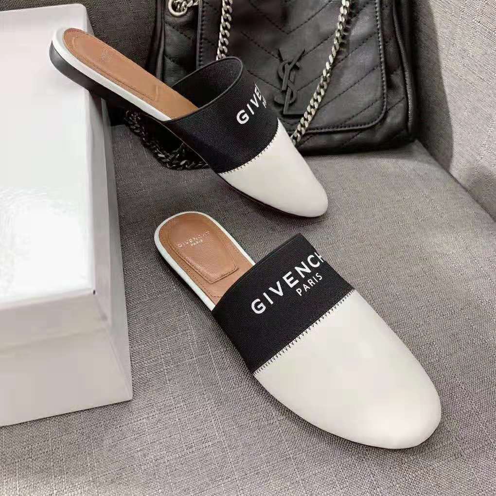 Givenchy 2025 mules white