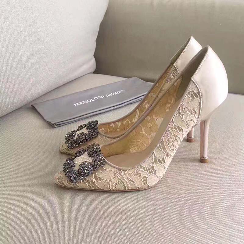 Manolo Blahnik Women Hangisi Lace Lace Jewel Buckled Pumps Shoes-Sandy - Image 3