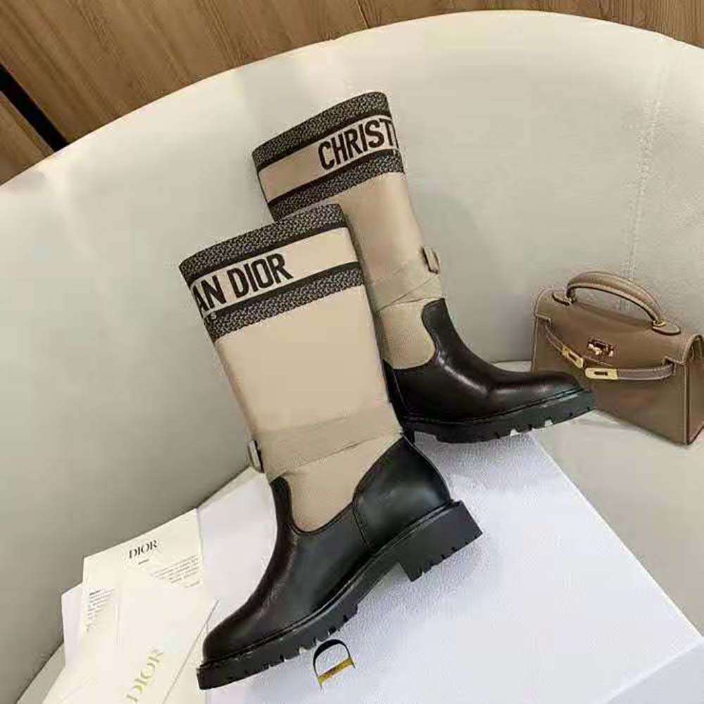 Lot 1200: Dior D-Major Taupe Fabric & Black Calfskin Boots