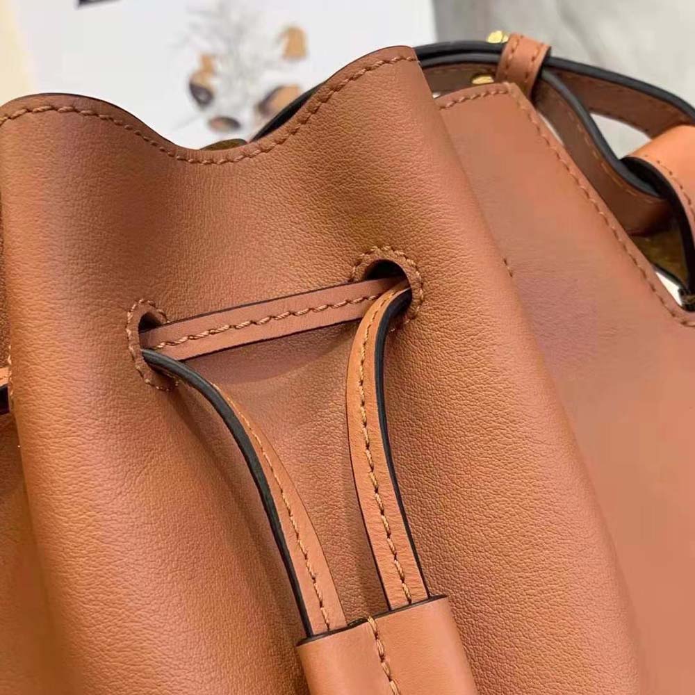 Loewe Women Horseshoe Bag in Nappa Calfskin-Brown