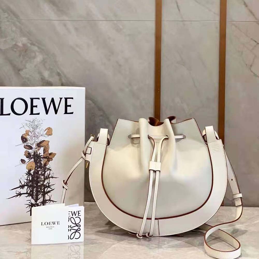 Loewe Women Horseshoe Bag in Nappa Calfskin-White