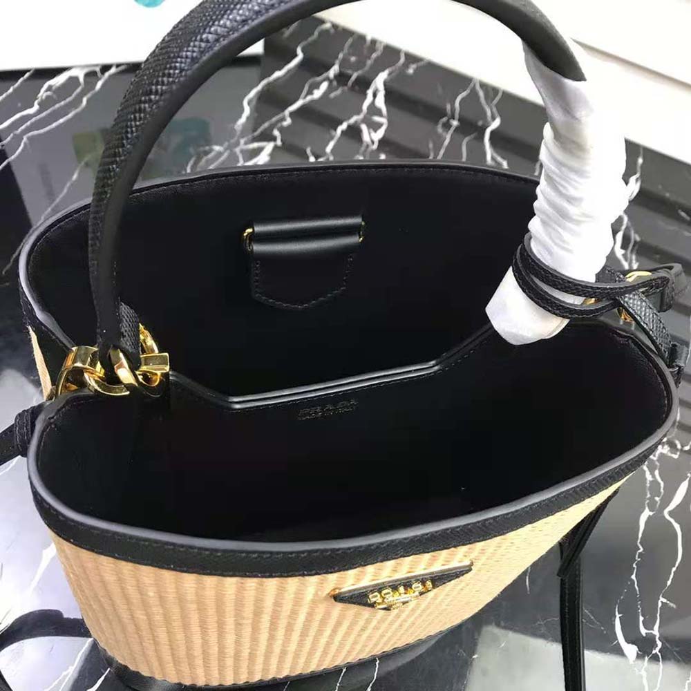 Prada panier medium online straw bag