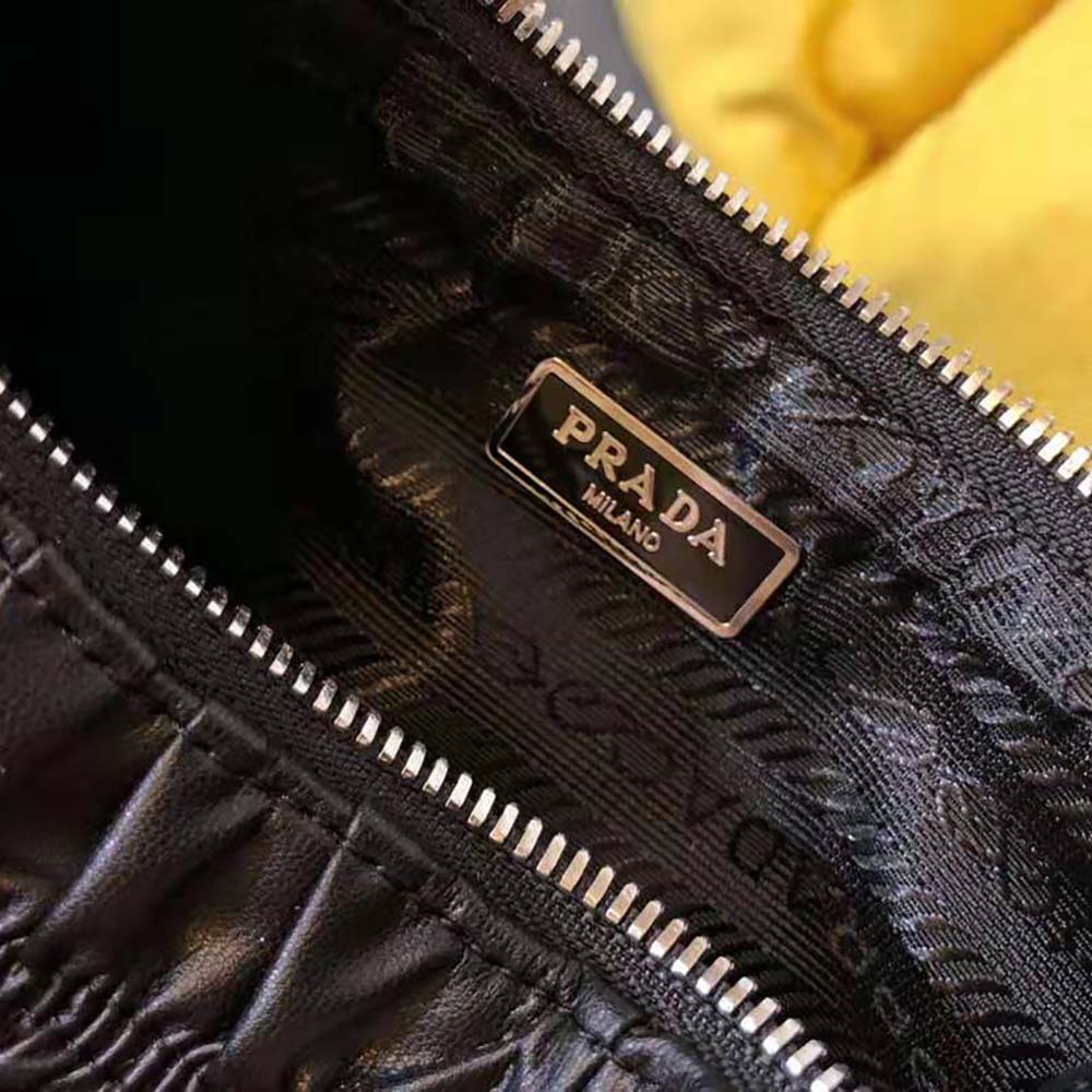 PRADA Black Leather Re-Edition 2005 Nappa Gaufré Baguette Bag