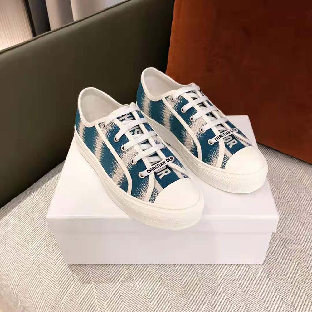 Walk'n'Dior Sneaker Deep Blue Dior Oblique Embroidered Cotton