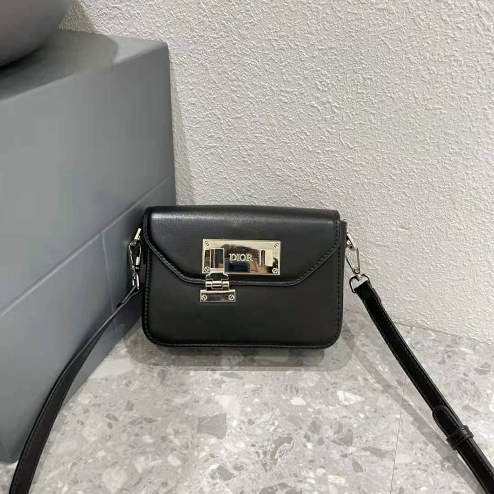 Dior Men Messenger Pouch Black Smooth Calfskin (2) Dior Men Messenger Pouch Black Smooth Calfskin