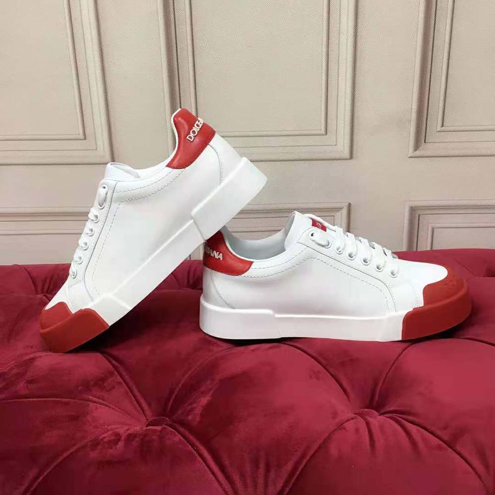 rubber toe tennis shoes