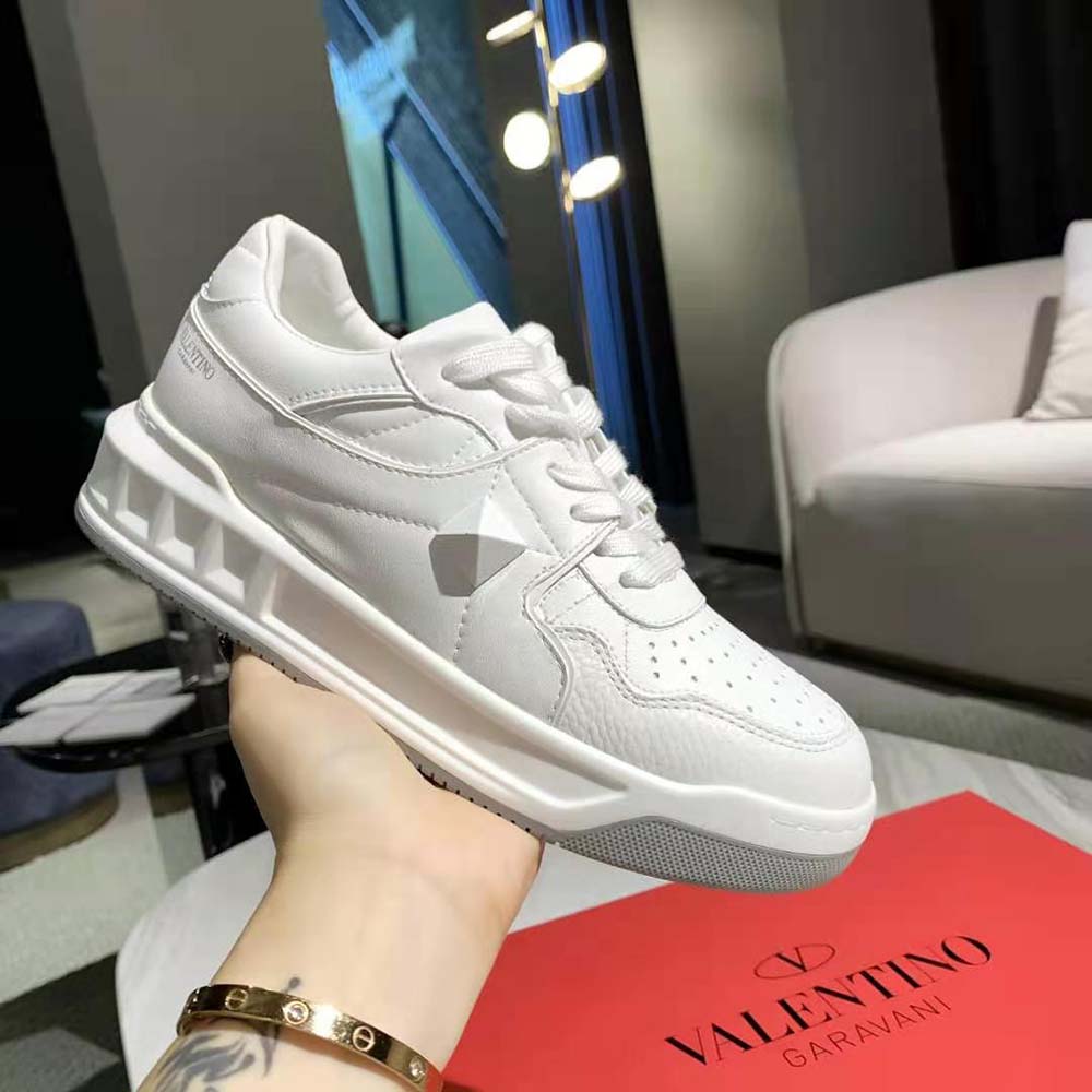 Valentino Valentino Garavani One Stud leather hi-top sneakers - Harvey  Nichols