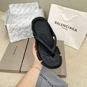 Balenciaga Women Mold Thong Sandal in Black