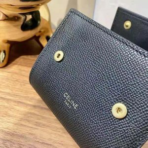 FOLDED COMPACT WALLET IN GRAINED CALFSKIN - BLACK