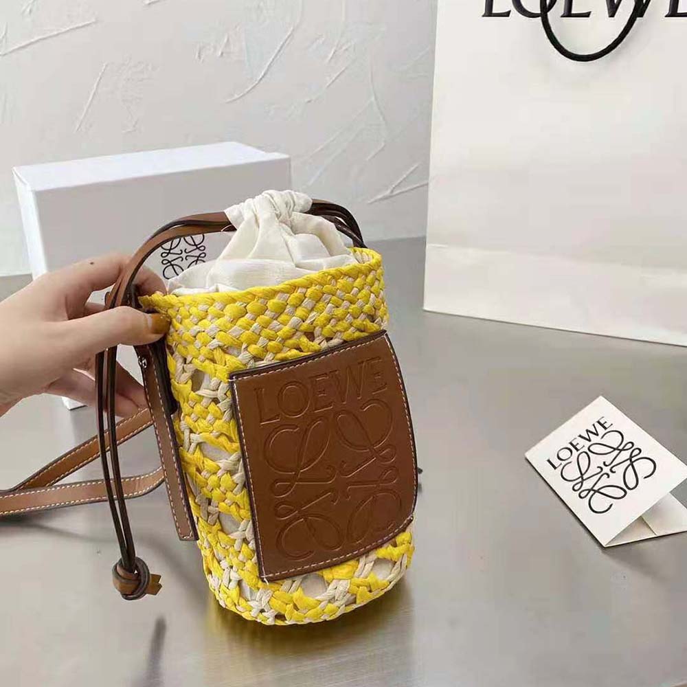 Loewe Women Cylinder Pocket in Iraca Palm and Calfskin