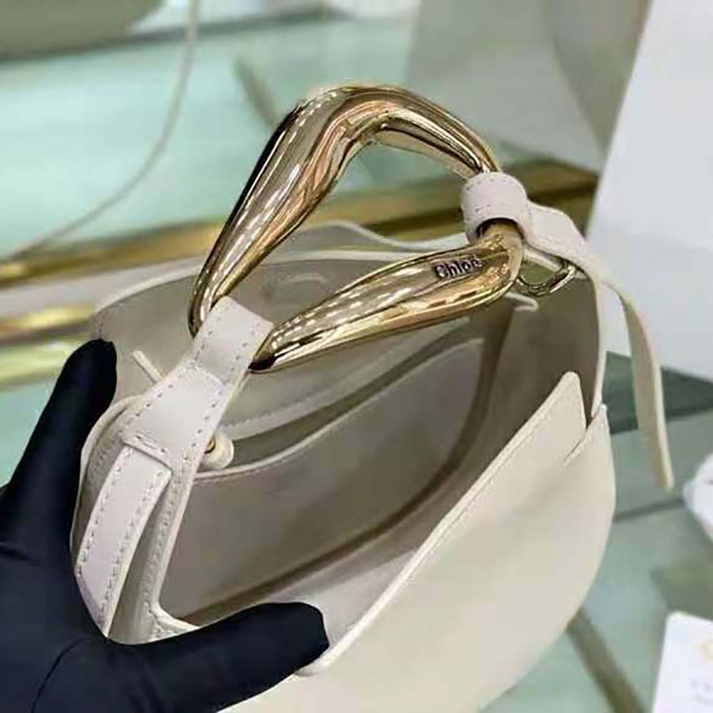 Chloe Women Kiss Small Purse in Small Grain Calfskin-White