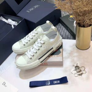 B23 Low-Top Sneaker White Dior Oblique Canvas