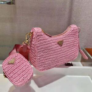 Prada Re-Edition 2005 Raffia Bag (Pink)  Bolsas femininas, Bolsas, Bolsas  de tricô