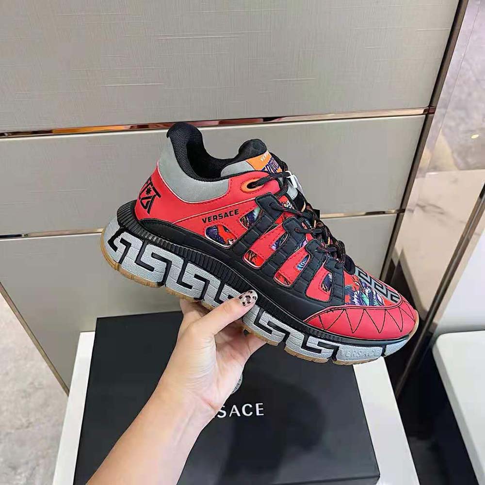 versace trigreca red