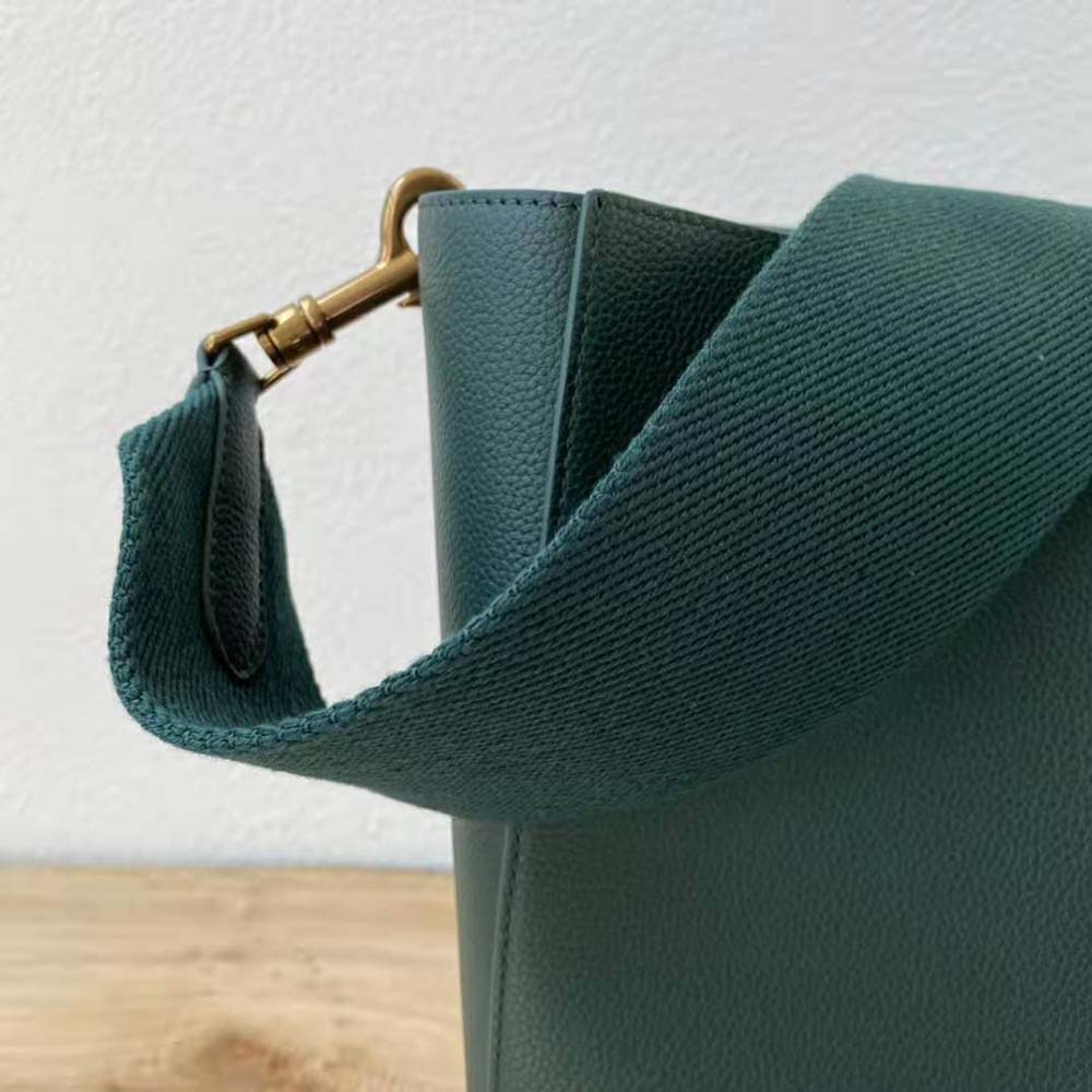 Céline Celine Sangle Bucket Bag in Green Leather Khaki ref.936057