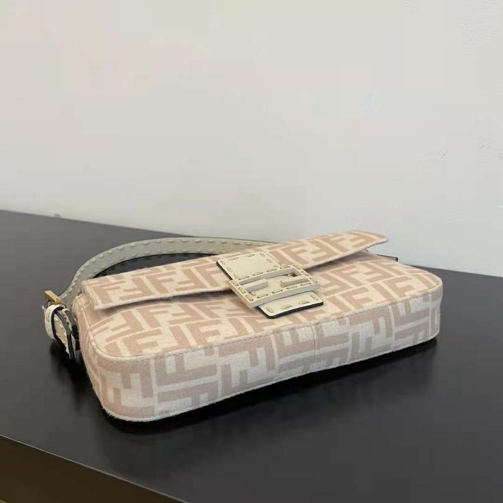Fendi Women Medium Baguette 1997 Beige FF Wool Bag 4 Fendi Women Medium Baguette 1997 Beige FF Wool Bag - Image 4