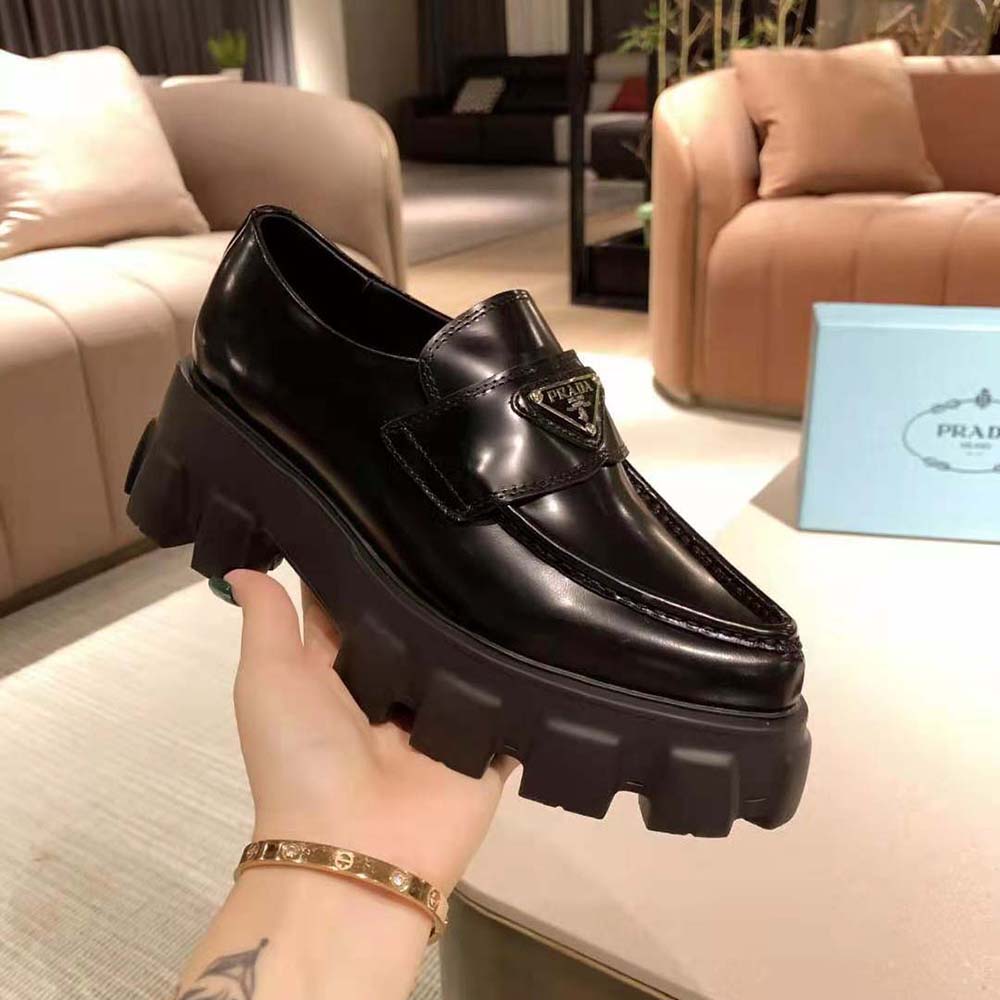 Prada Women Monolith Pointy Brushed Leather Loafer