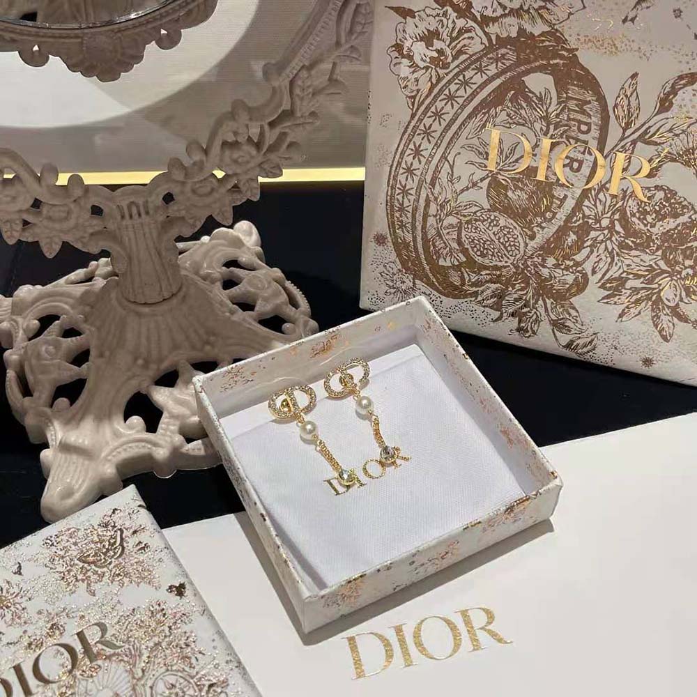 Dior Women Petit CD Earrings Gold-Finish Metal with White Resin Pearls 2 Dior Women Petit CD Earrings Gold-Finish Metal with White Resin Pearls - Image 2