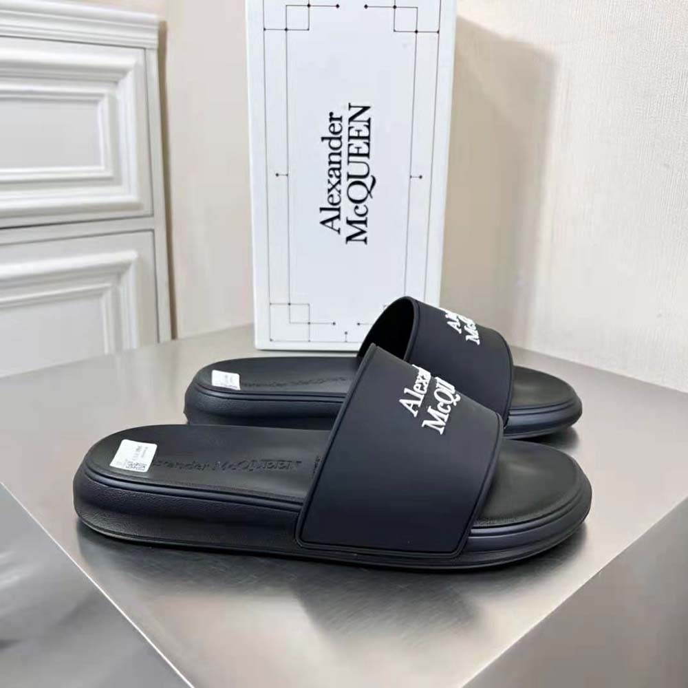 menschcollections - Alexander McQueen Leather Palm Slippers Size