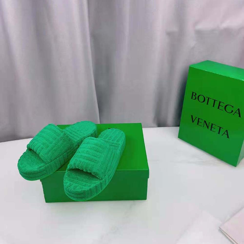 Bottega Veneta Women Resort Sponge in 35mm Heel Height-Green