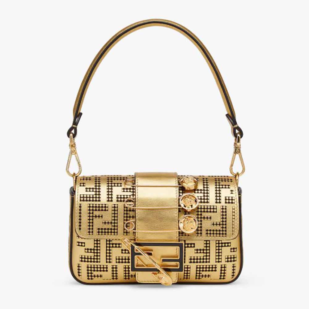 Fendi Baguette Bag In Calf Leather with Fendace Pin Brooches Black