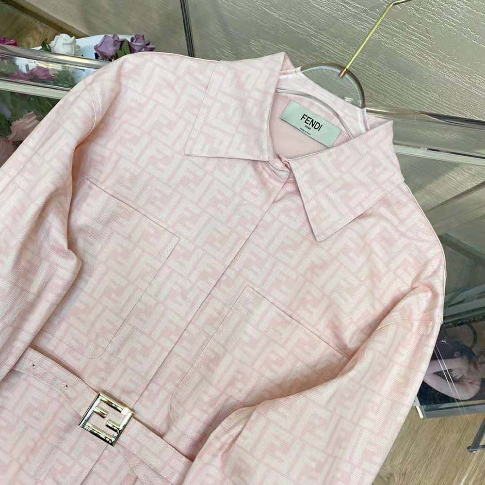 Fendi Women Pink Denim Go-To jacket with Shirt Collar and Low-Cut Set-in Sleeves 7 Fendi Women Pink Denim Go-To jacket with Shirt Collar and Low-Cut Set-in Sleeves - Image 7