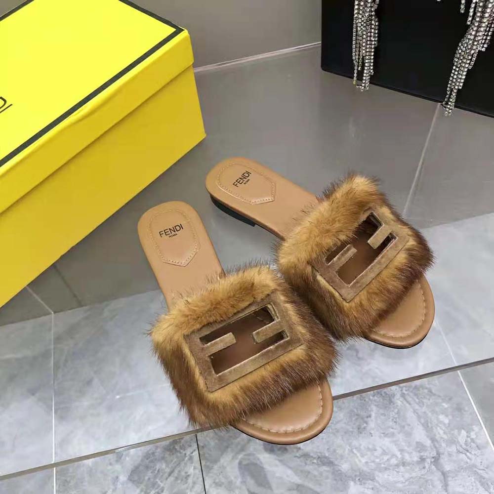 Fendi 2025 mink slides