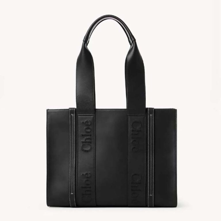 Loewe Women Puffer Goya Bag in Shiny Nappa Lambskin-Black