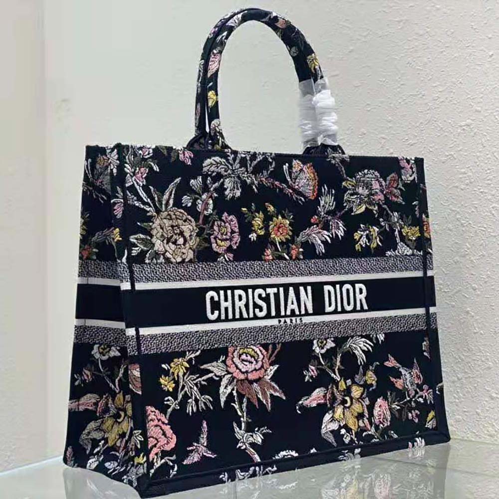 Christian Dior Book Tote - Asia Limited Edition - Jardin Boutanique  Embroidered