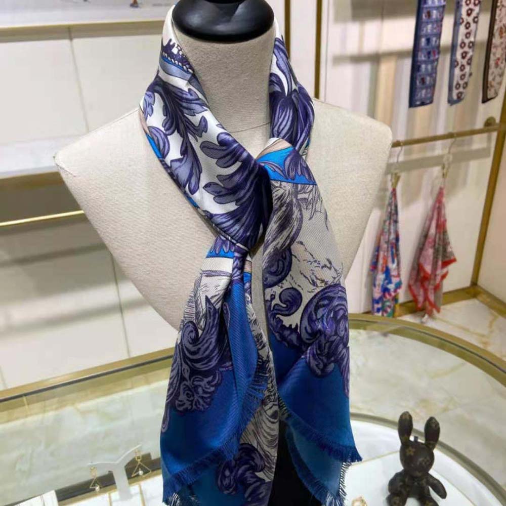 Dior Women Rose Des Vents 90 Square Scarf Royal Blue and White Silk Twill 3 Dior Women Rose Des Vents 90 Square Scarf Royal Blue and White Silk Twill - Image 3
