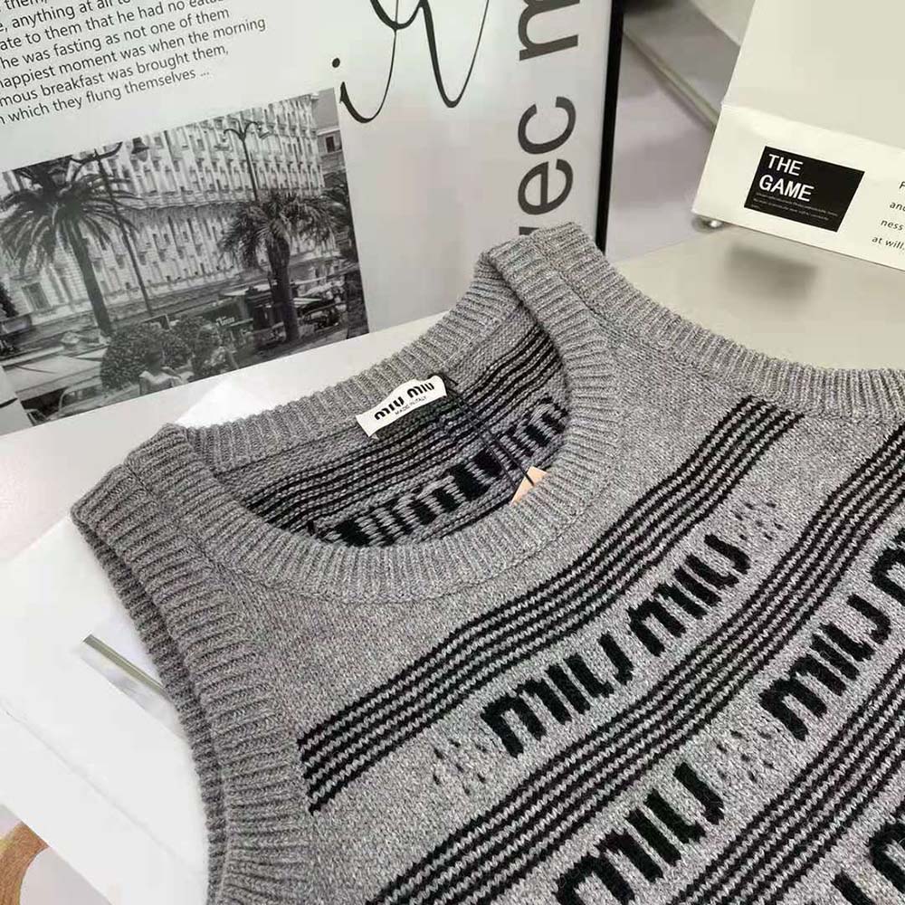 Miu Miu Women Cashmere Dress with Intarsia-Knit Logo-Gray 5 Miu Miu Women Cashmere Dress with Intarsia-Knit Logo-Gray - Image 5