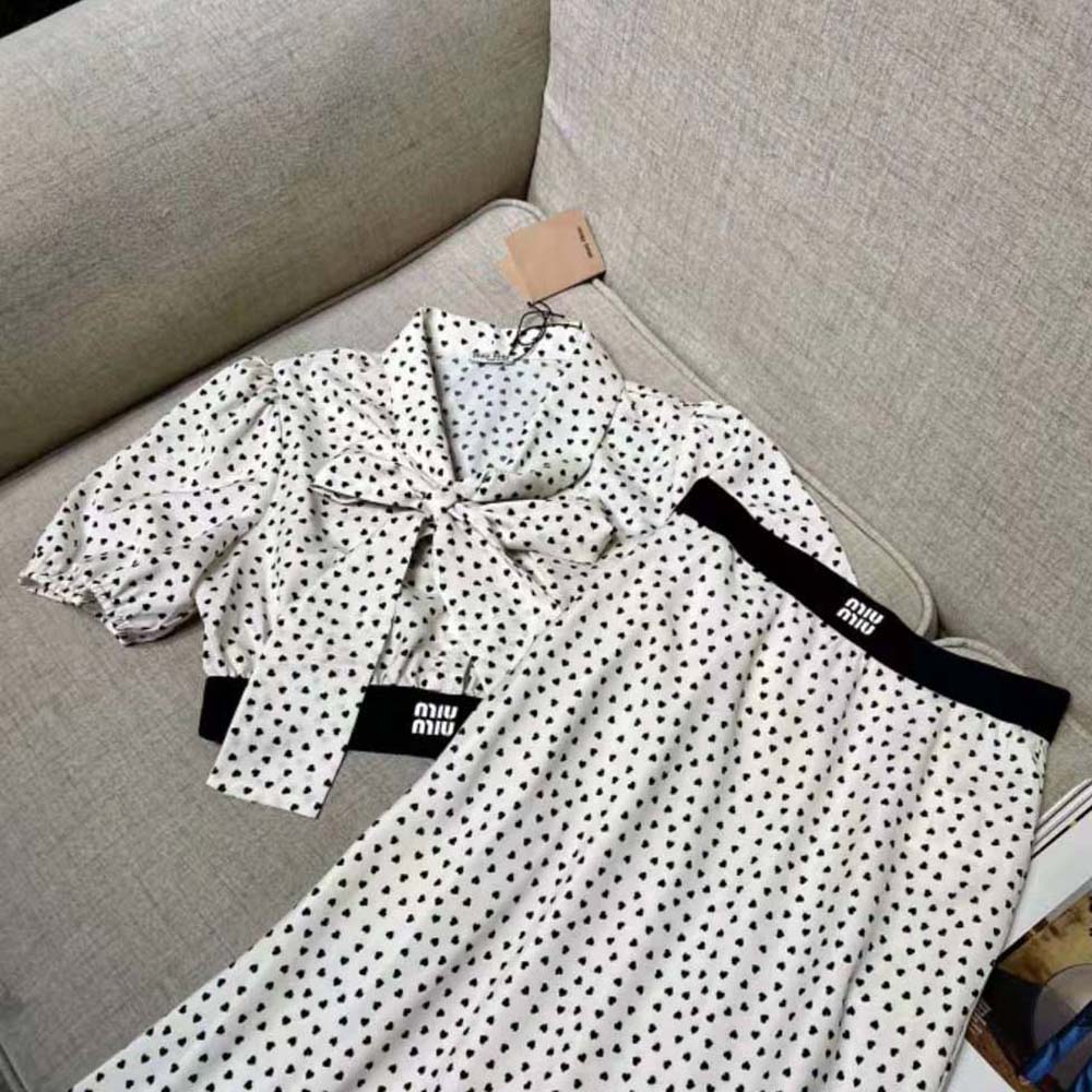 Miu Miu Women Heart-Print Crepe De Chine Top 3 Miu Miu Women Heart-Print Crepe De Chine Top - Image 3