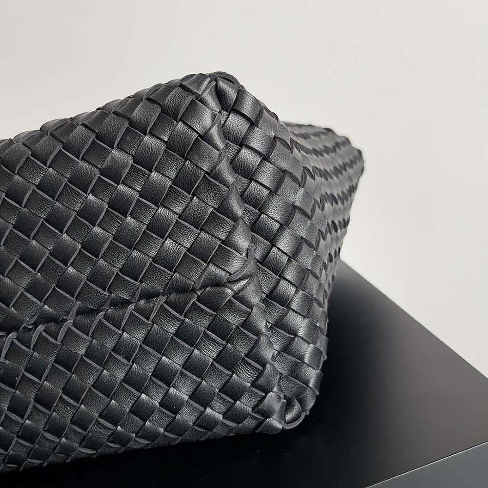 Bottega Veneta Women Medium Cabat Leather Tote Bag with Detachable Strap-Black 6 Bottega Veneta Women Medium Cabat Leather Tote Bag with Detachable Strap-Black - Image 6