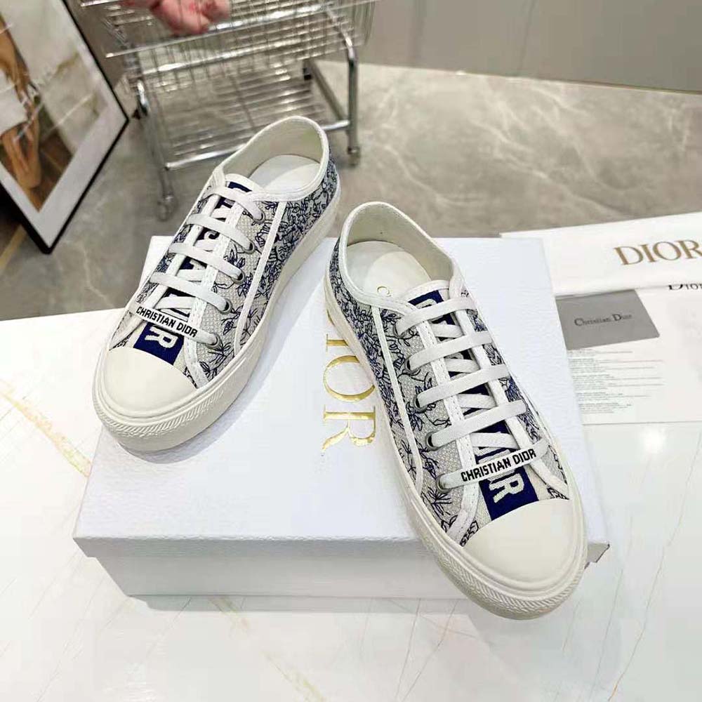 Dior Women Walk'N'Dior Sneaker White and Blue Dior Jardin D'Hiver Embroidered Cotton 5 Dior Women Walk'N'Dior Sneaker White and Blue Dior Jardin D'Hiver Embroidered Cotton - Image 5