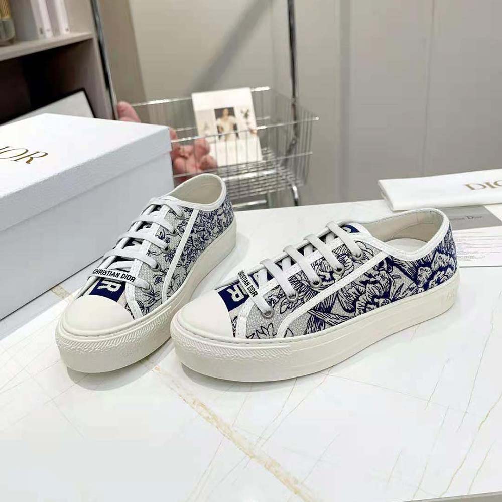 Dior Women Walk'N'Dior Sneaker White and Blue Dior Jardin D'Hiver Embroidered Cotton 6 Dior Women Walk'N'Dior Sneaker White and Blue Dior Jardin D'Hiver Embroidered Cotton - Image 6