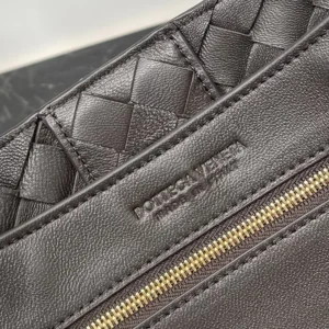 Bottega Veneta Women Medium Andiamo in Lambskin Leather-Chocolate Brown