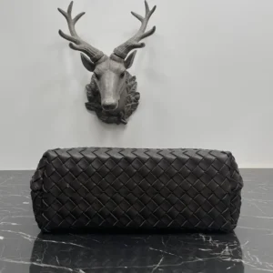 Bottega Veneta Women Medium Andiamo in Lambskin Leather-Chocolate Brown