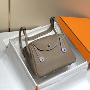 Hermes Women Lindy 26 in Clemence Leather-Gray/Silver