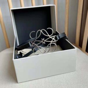 Loewe Women Anagram Belt in Classic Calfskin-Black E619244X44