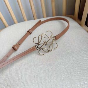 Loewe Women Anagram Belt in Classic Calfskin-Tan E619244X44