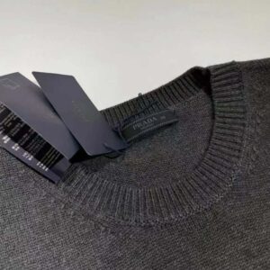 Prada Women Cashmere Sweater with Embroidered Logo-Gray UMB424