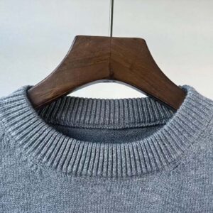 Prada Women Cashmere and Silk Sweater With Intarsia Logo-Silver P24S1L