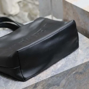 Saint Laurent YSL Unisex Saint Laurent Tote in Nappa Lambskin-Black 756269AACIW1000