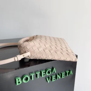 Bottega Veneta Women Mini Hop in Calf Leather-Pink 777586V3IV16913